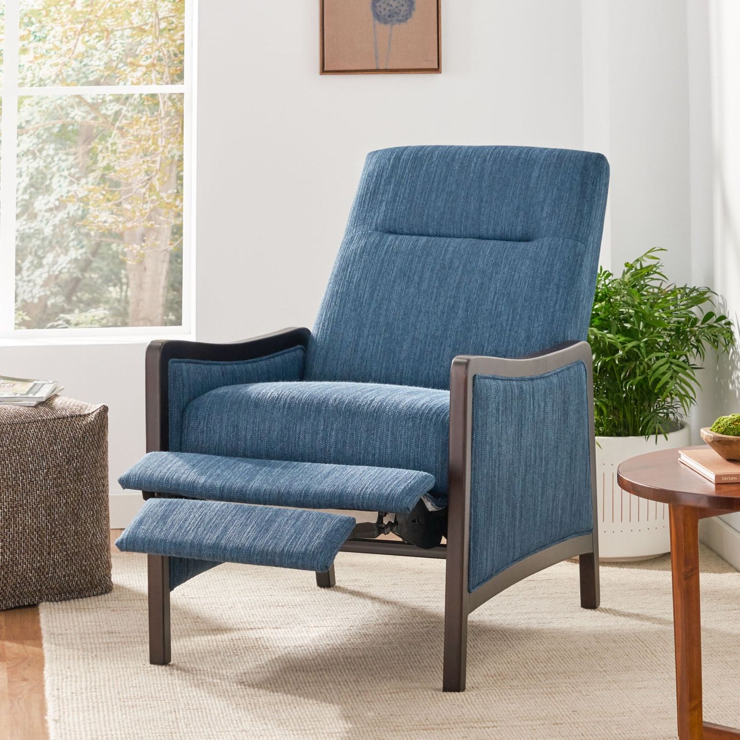 RECLINER CHAIR