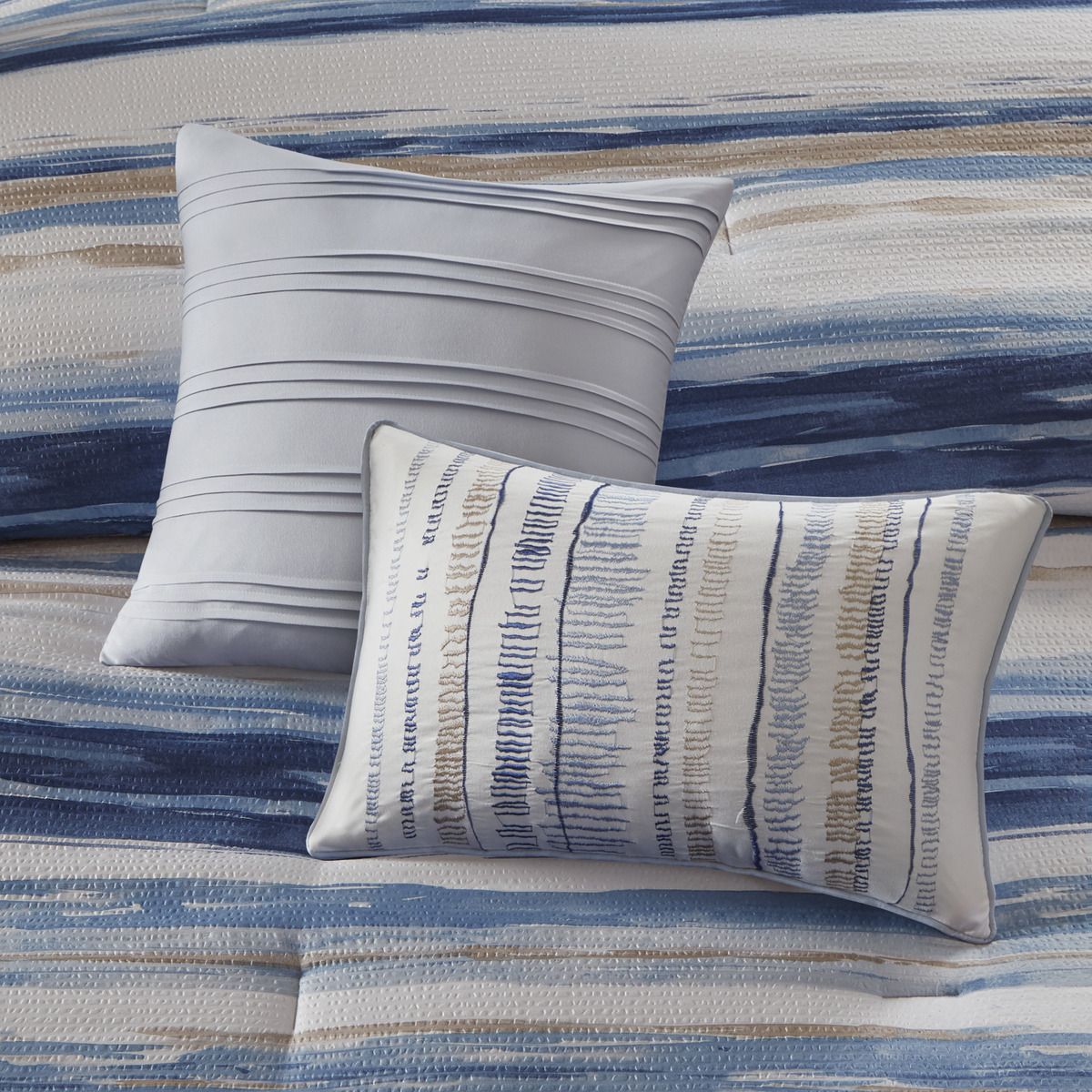 8 Piece Printed Seersucker Comforter and Quilt Set Collection