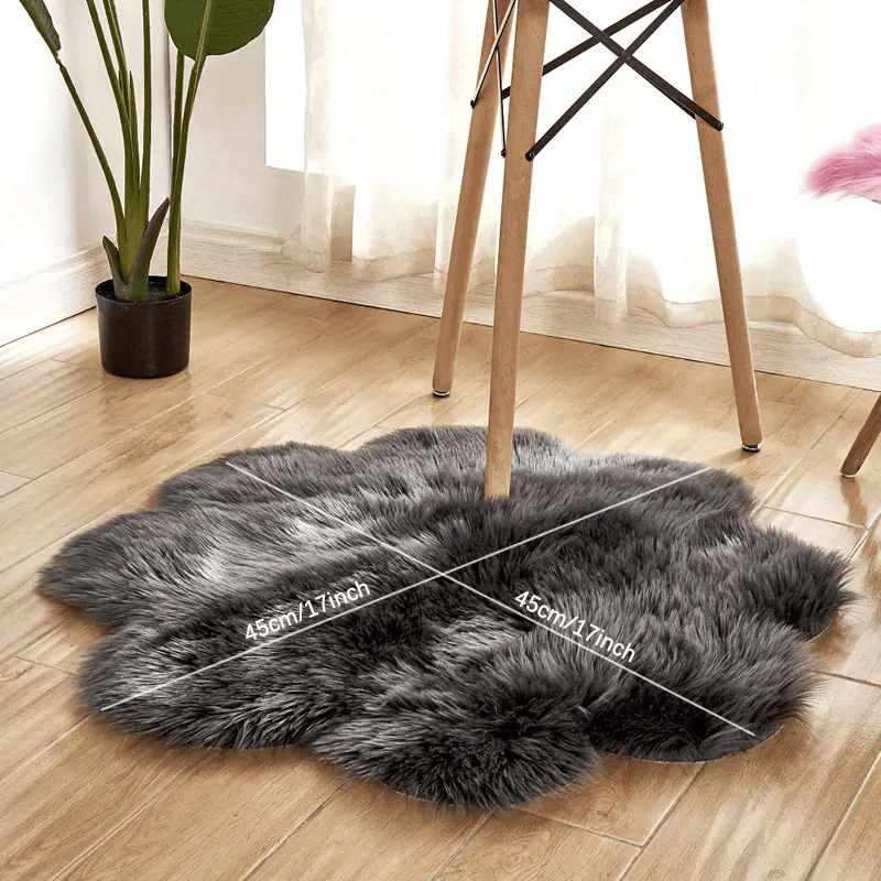 1pc, Soft and Plush Flower Shaped Fur Rug - Faux Sheepskin Area Rug for Bedroom, Sofa, and Nursery - Machine Washable and Perfect for Living Room and Bedroom Decor