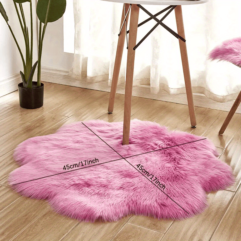 1pc, Soft and Plush Flower Shaped Fur Rug - Faux Sheepskin Area Rug for Bedroom, Sofa, and Nursery - Machine Washable and Perfect for Living Room and Bedroom Decor