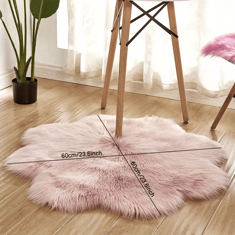 1pc, Soft and Plush Flower Shaped Fur Rug - Faux Sheepskin Area Rug for Bedroom, Sofa, and Nursery - Machine Washable and Perfect for Living Room and Bedroom Decor