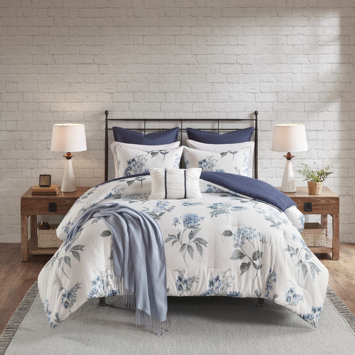 7 Piece Printed Seersucker Comforter Set with Throw Blanket